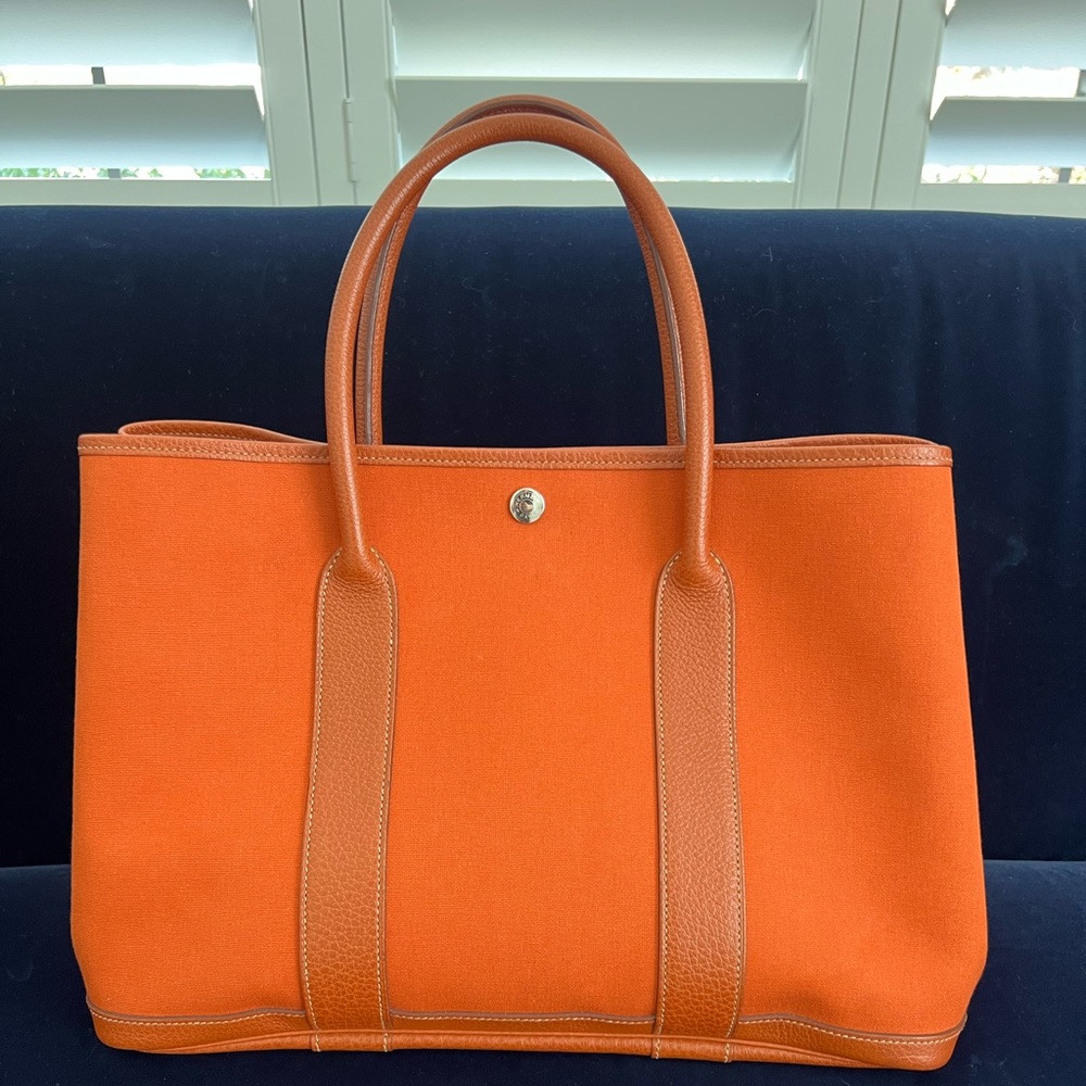 HERMÈS
Toile & Buffalo Garden Party Tote GREAT condition authentic